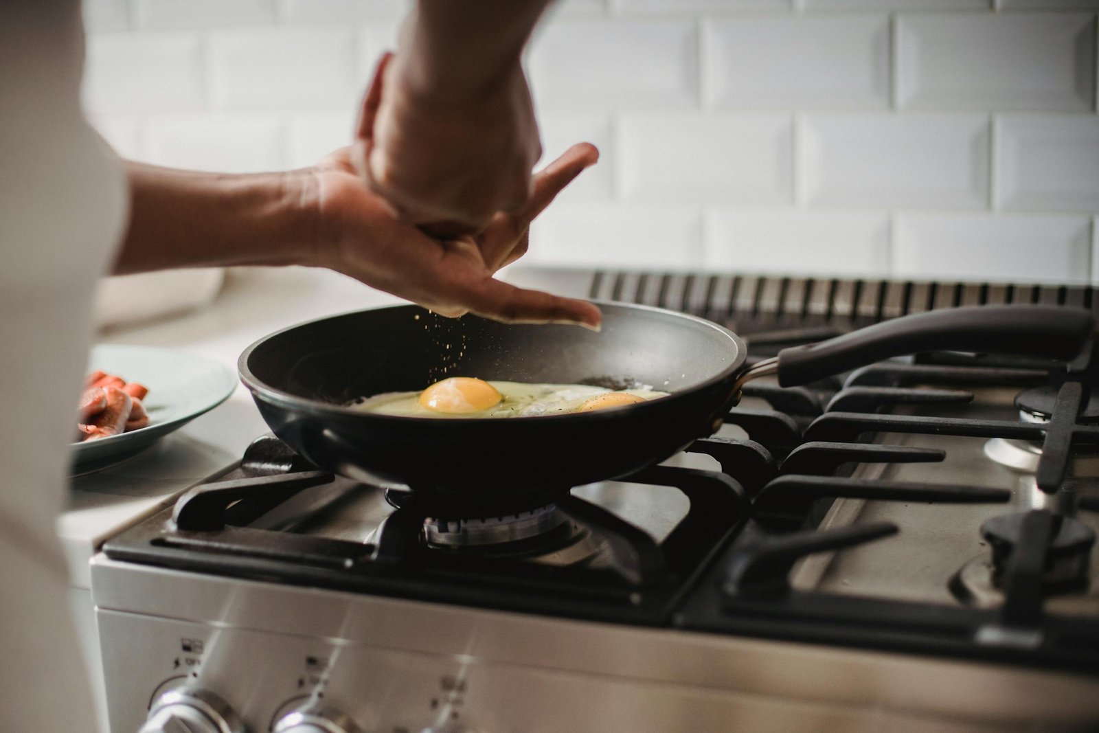 Is Non-Stick Cookware Safe? PTFE and PFAS Explained